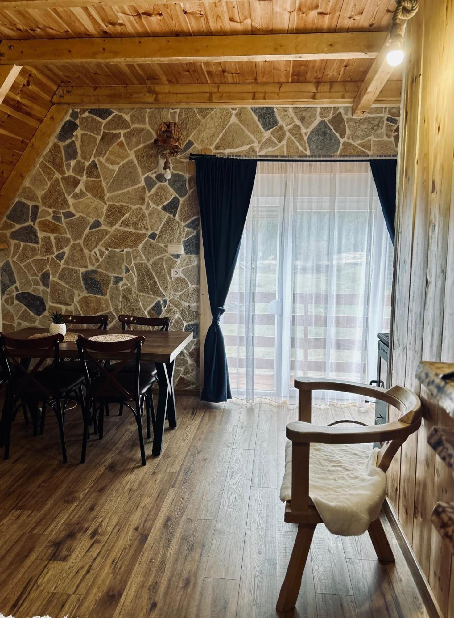 Nomad Lodge Zminica Žabljak Eksteriør billede